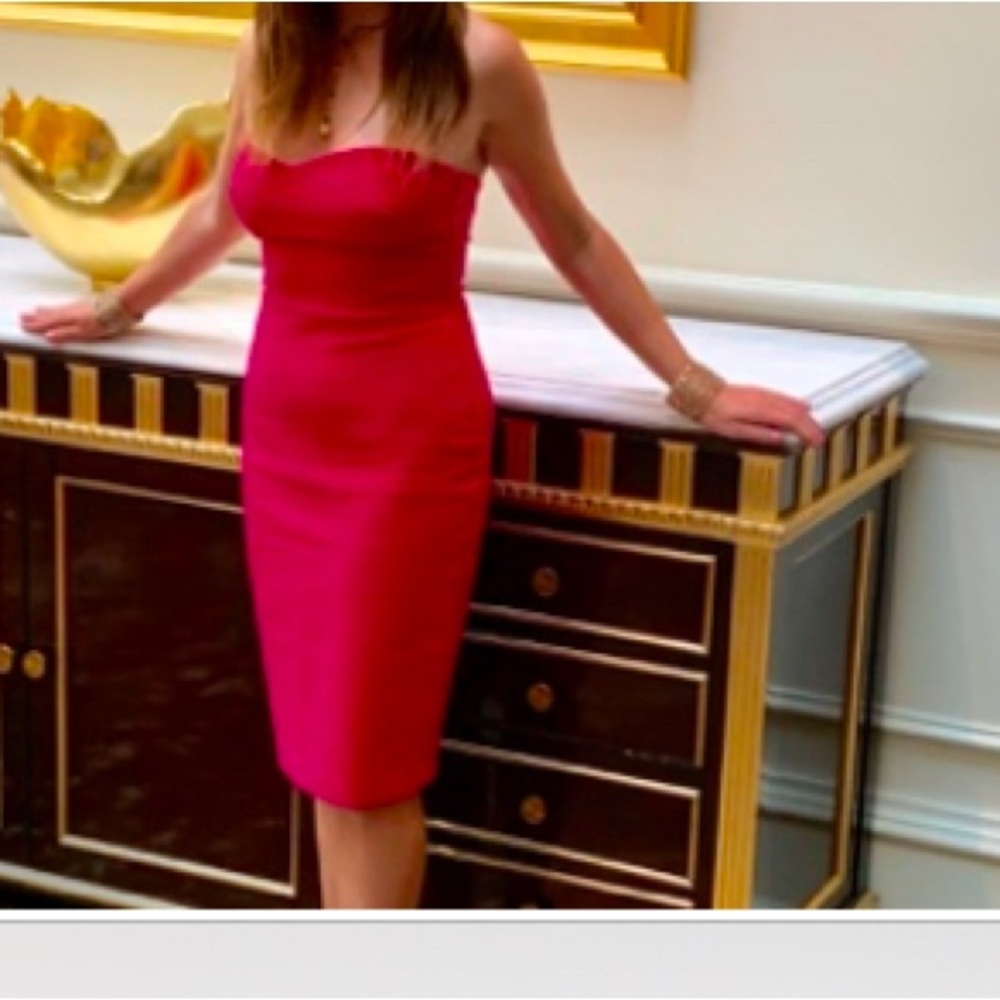 beautiful hot pink strapless dress (or dark turquoise)
